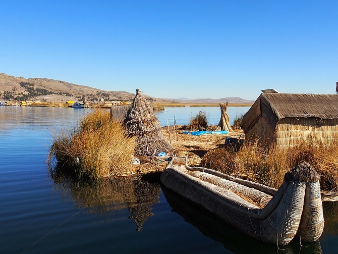 ILES FLOTTANTES UROS